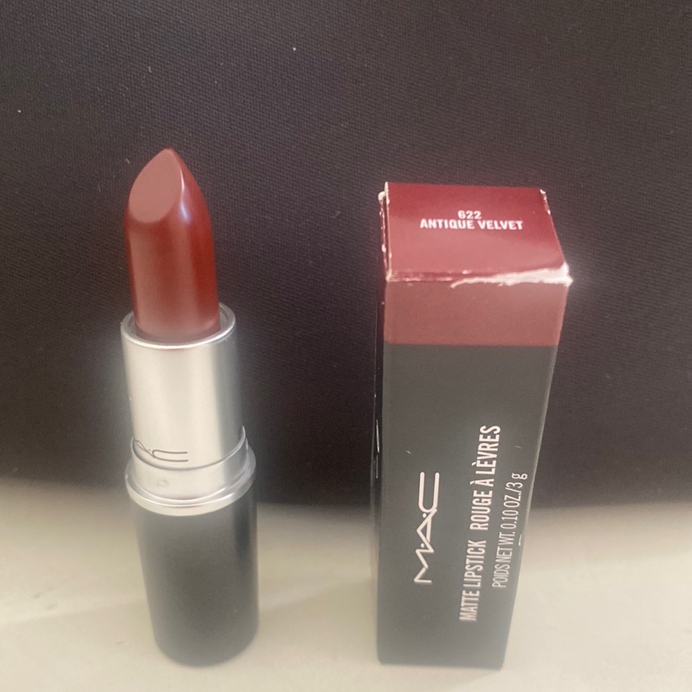 Mac in Antique Velvet